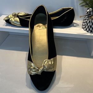 My- Tai Black Velvet Flats with Gold Bow